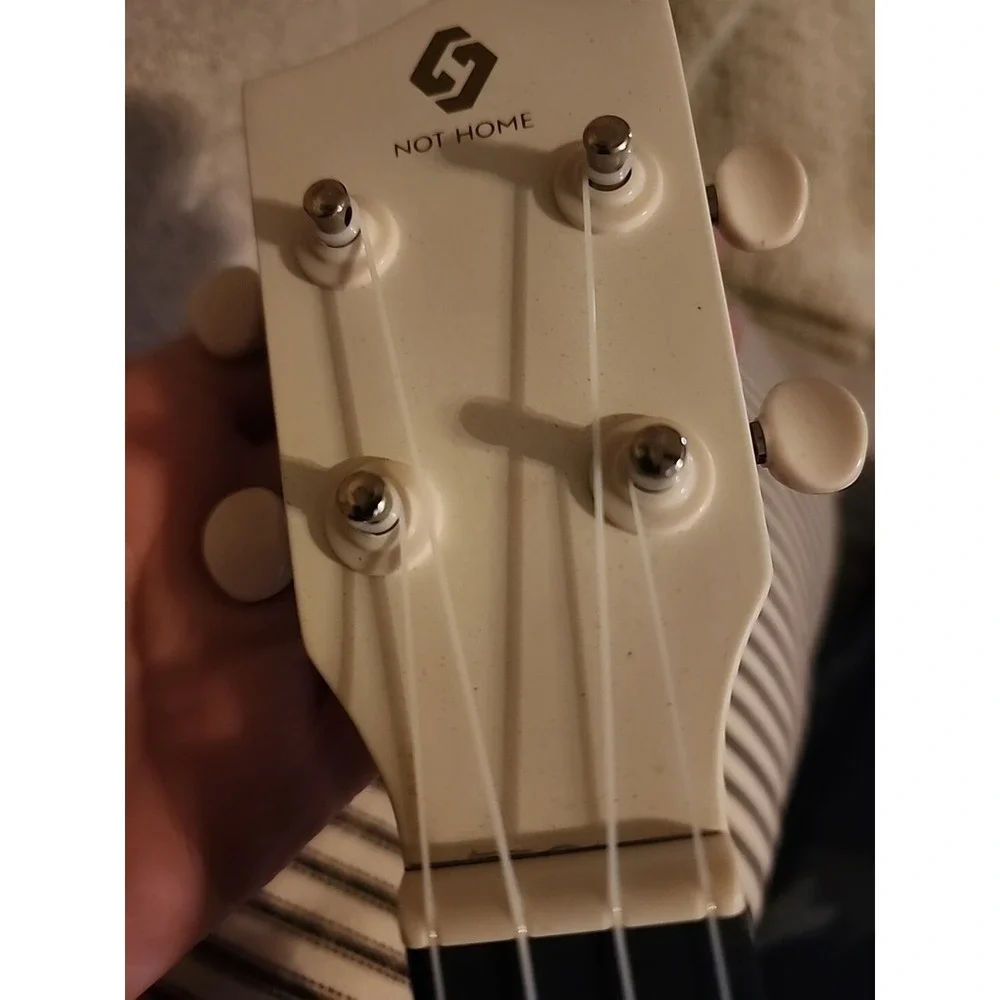 Not Home Ukulele With Case 23 Inch Wooden White Ukulele Model UK21